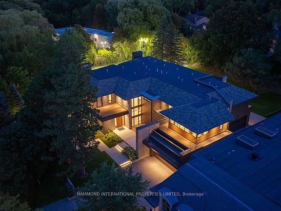 3rd image of 103 Old Colony Rd