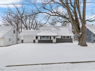 1121 41st St NW, Canton, OH 44709