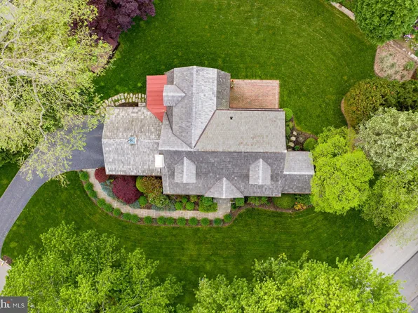 126 Penn Rd, Wayne, PA 19087