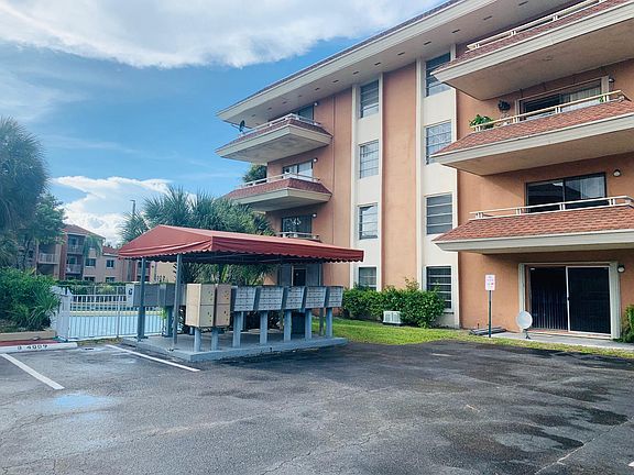 3rd image of 17500 NW 68th Ave #1-D-2004