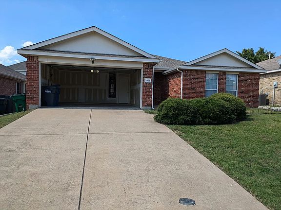 2nd image of 2428 Collier Dr