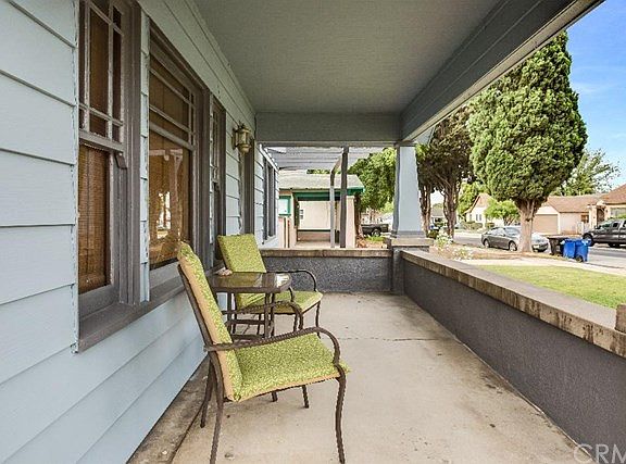5th image of 922 N Laurel Ave