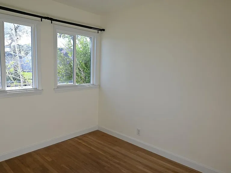14822 Fonthill Ave — Photo 12