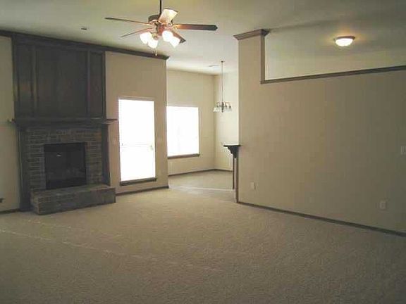 3rd image of 9509 Crooked Creek Ln