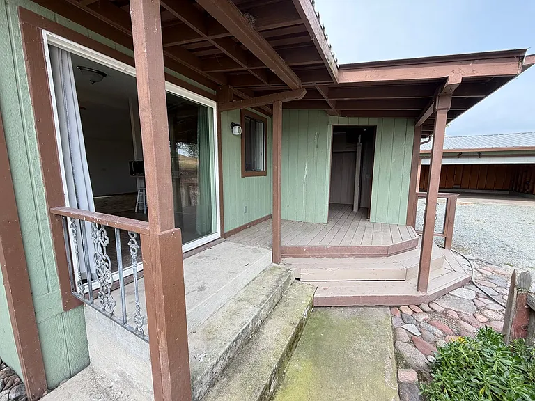 24300 E Village Dr #2 — Photo 14