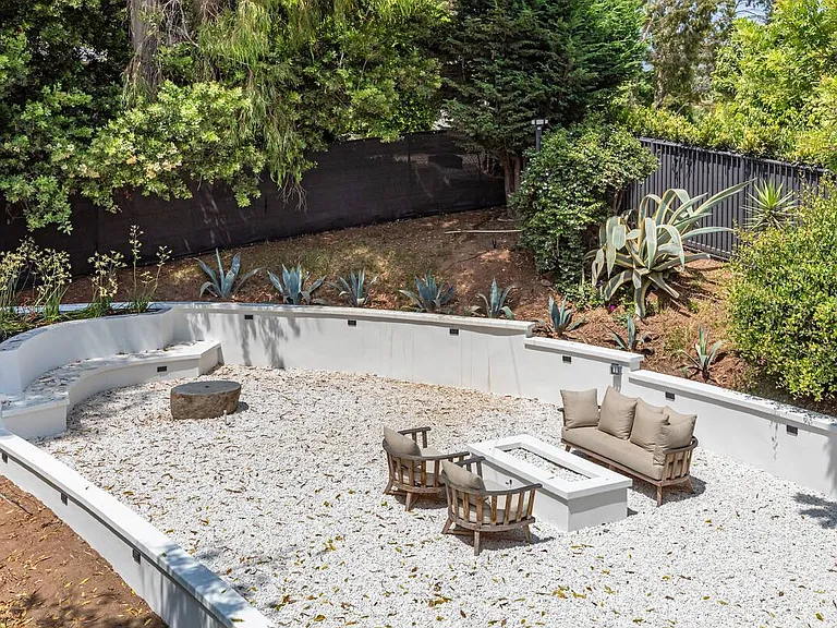 3525 Coast View Dr — Photo 61