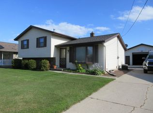 2419 Grand Ave, Manitowoc, WI 54220