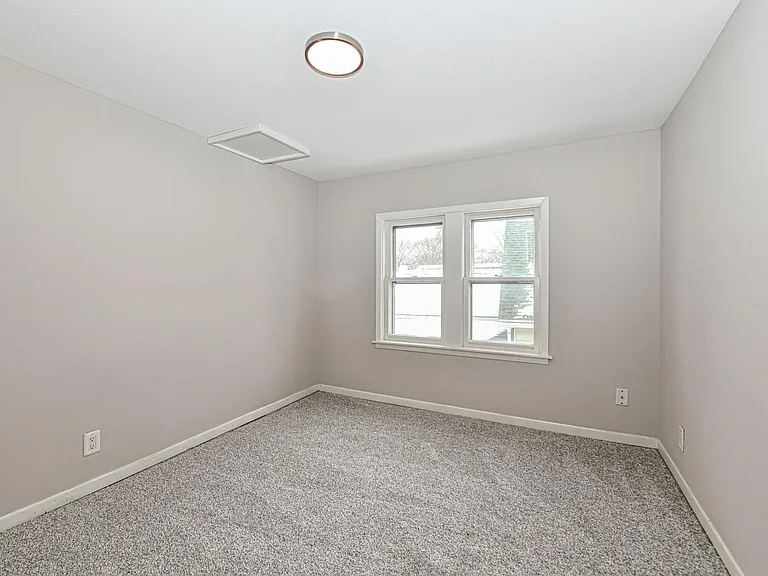 4418 5th Ave — Photo 14