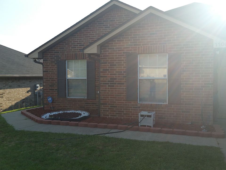 1st image of 1106 Woodlands Park Dr