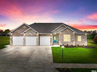 1609 Grandlake Ct, Pekin, IL