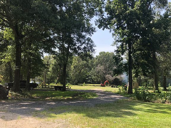 2nd image of 6508 Royal Oaks Cir