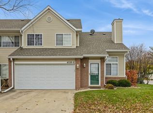4520 104th St APT 8, Urbandale, IA 50322