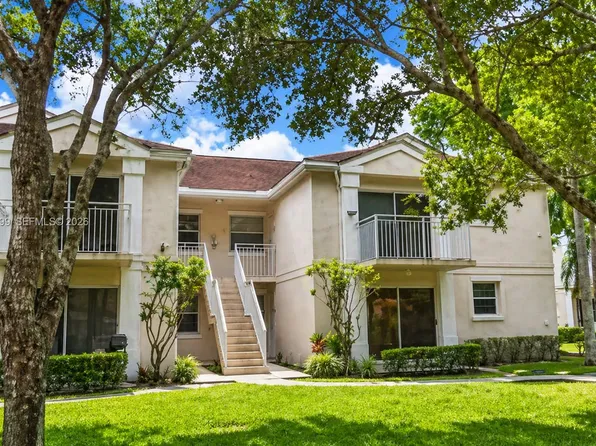 11216 SW 12th St APT 203, Hollywood, FL 33025
