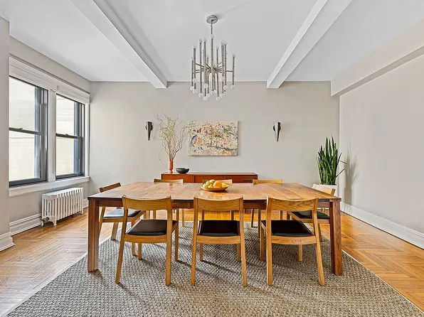 135 Eastern Pkwy APT 13E, Brooklyn, NY 11238