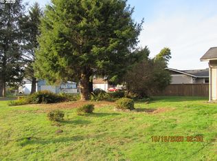 901 Nehalem Ave, Rockaway Beach, OR 97136