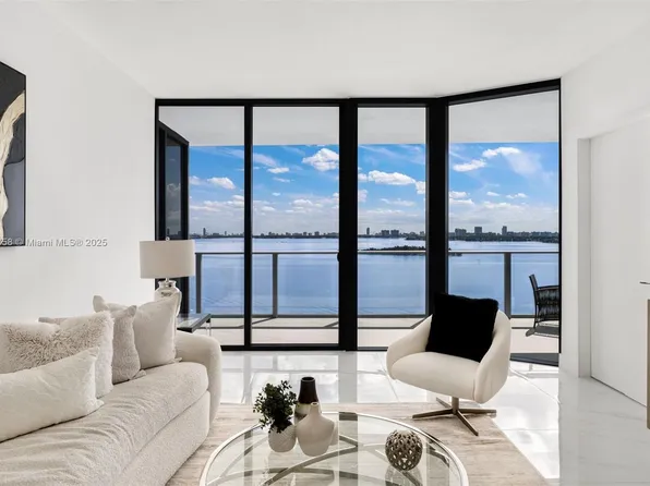 700 NE 24th St #1005, Miami, FL 33137