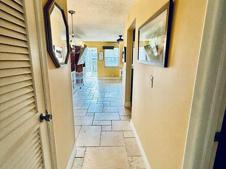 159 Sussex H — Photo 21