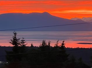 1277 Selkirk Dr, Nanaimo, BC V9R 5Z5