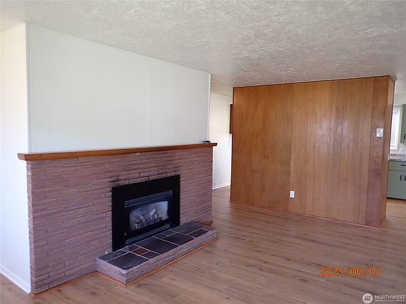 3rd image of 502 4th St