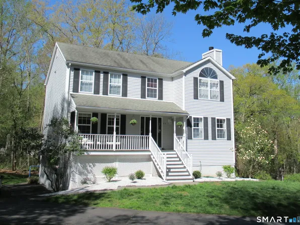 23 Cottage Street, Monroe, CT 06468
