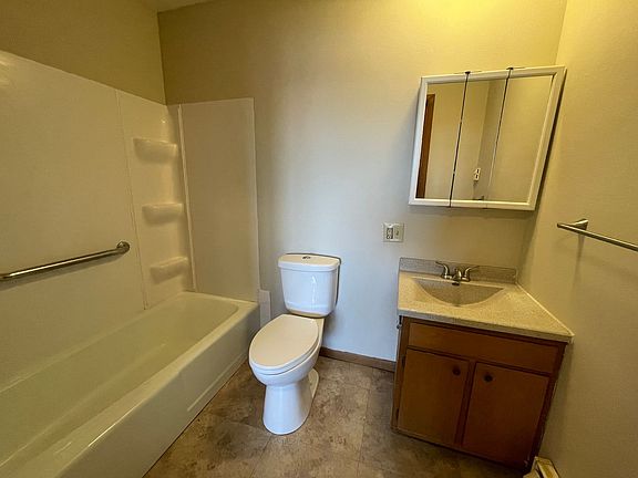 3rd image of 1307 7th Ave #17