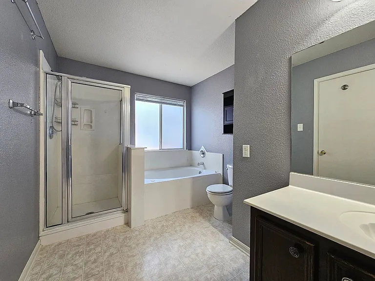 4207 Indigo Dr — Photo 13