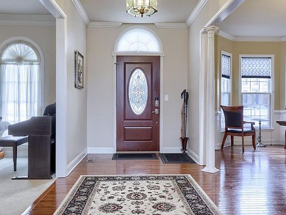 4th image of 4972 Farmington Rd