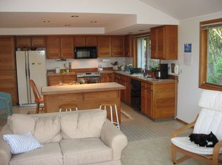 8950 NW Torreyview Ct, Portland, OR 97229