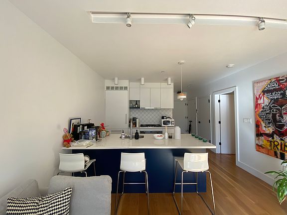 5th image of 1249 Dekalb Ave #3F