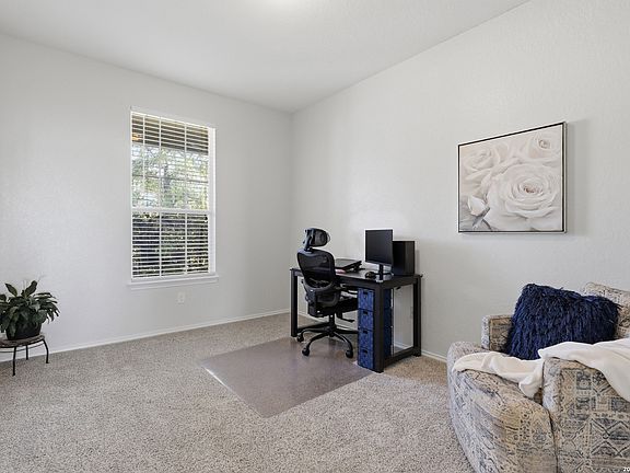 5th image of 3407 Mentone Way