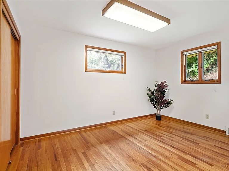 421 Clair Dr — Photo 20
