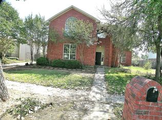 2703 Yellowstone Park Ln, Corinth, TX 76210