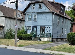 2840 McKoon Ave, Niagara Falls, NY 14305