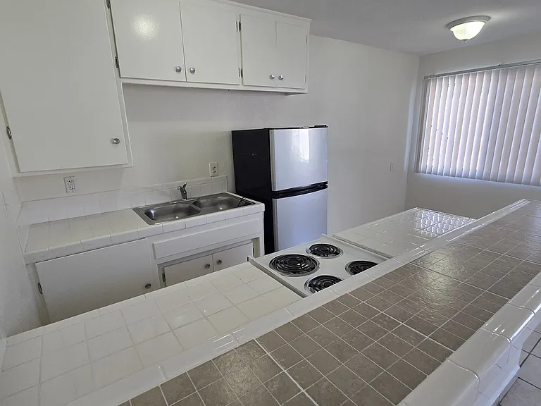 12126-12128 E Ferris Rd — Photo 13