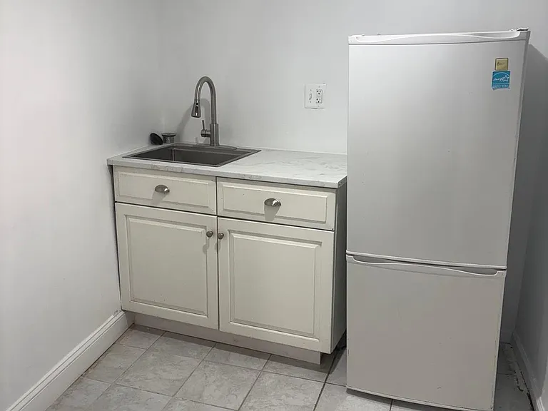 225 Missouri Ave NW — Photo 26