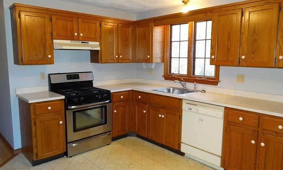 315 Chestnut St, Franklin, MA 02038 | Zillow