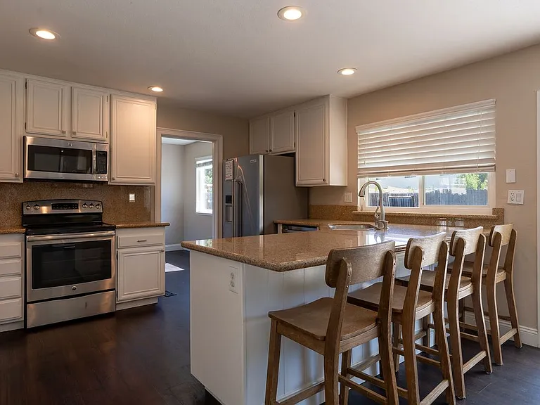 1359 Shade Oak Ln — Photo 4