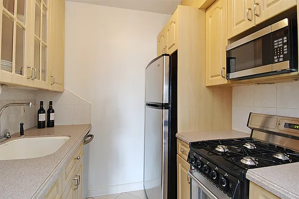 Sold by Corcoran | media 17