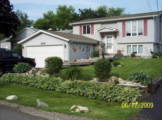 308 Venice Rd, Lakemoor, IL 60051