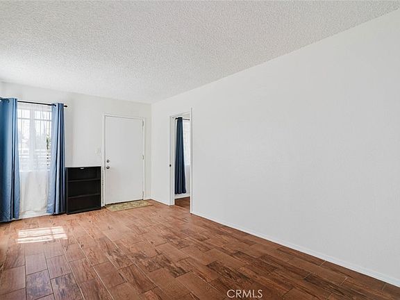 4th image of 1309 W 131st St