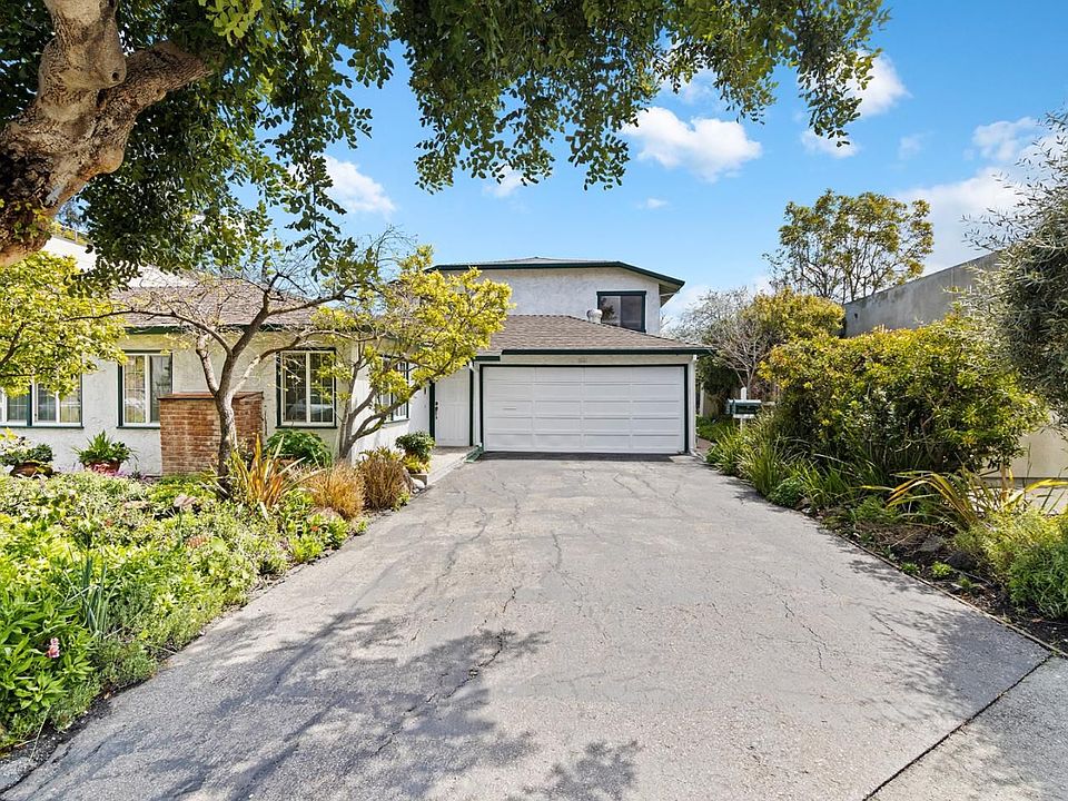 1st image of 866 Bruce Dr