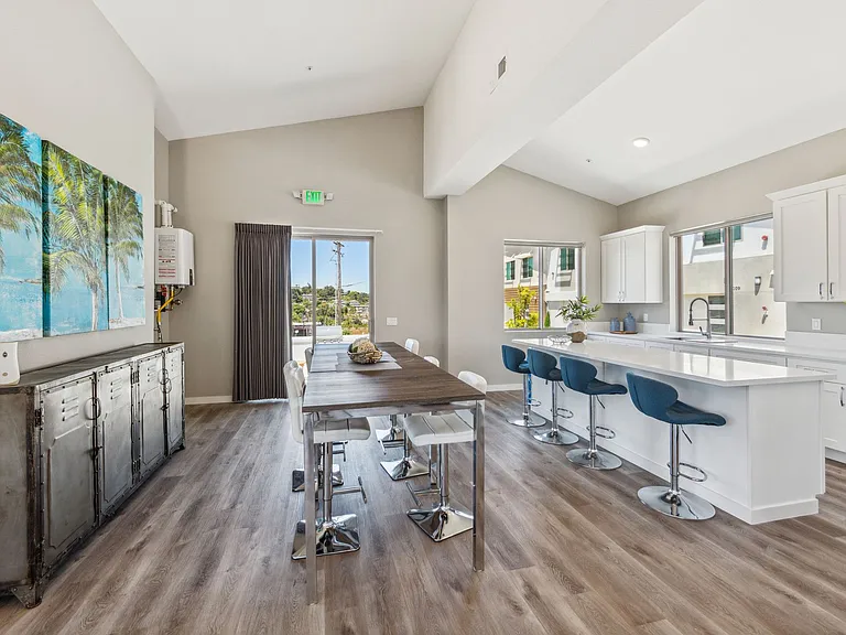KSB - Santa Fe Townhomes — Photo 23