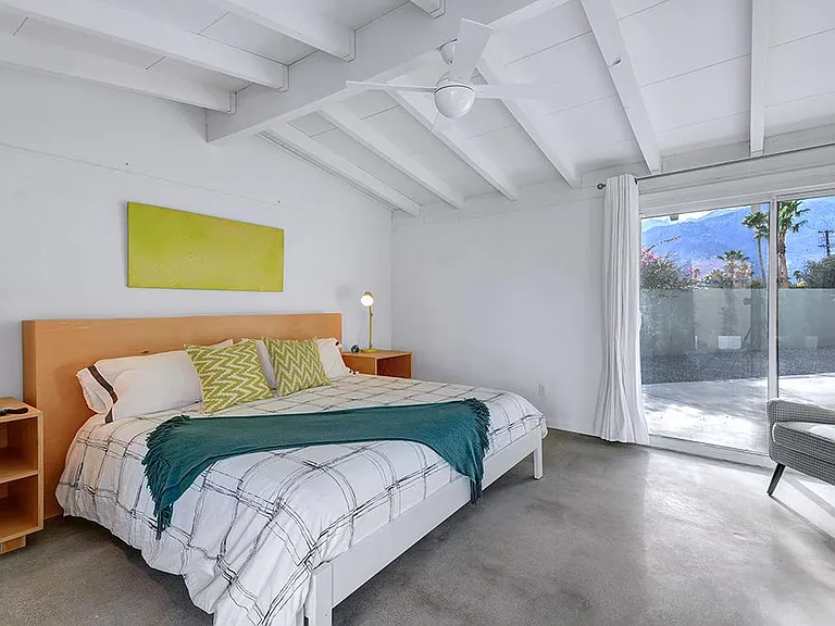 2290 N Cerritos Rd — Photo 21