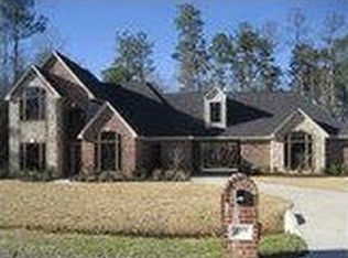 1103 Commons Waterway, Huffman, TX 77336