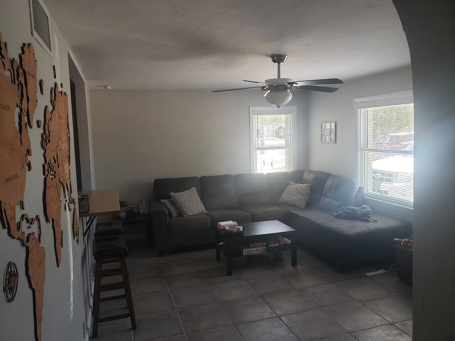 4 bed, 1750 sqft, $850 — Photo 2