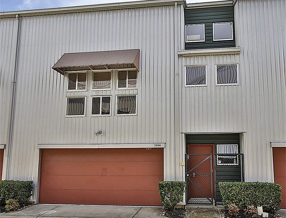 1st image of 3204 Yellowstone Park Dr