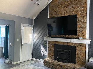 1705 SW 14th St, Blue Springs, MO 64015