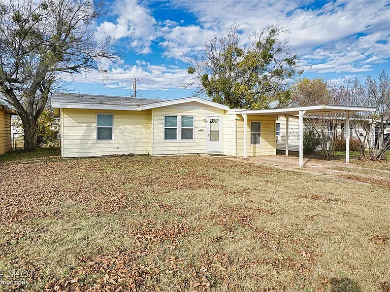 1234 S Crockett Dr — Photo 2