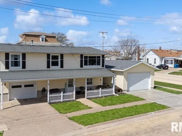 302 Bank St, Sabula, IA 52070