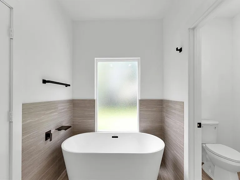 11403 Alcott Dr — Photo 35